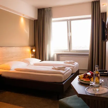 Sportforum Hotel 2*