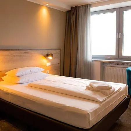 Sportforum Hotel 2*