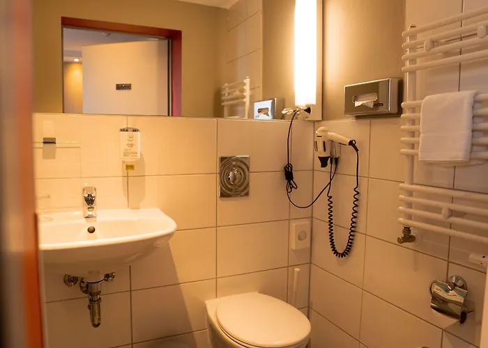 فندق Sportforum 2*